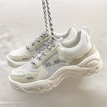 Load image into Gallery viewer, 23.65 V2 Sneakers White