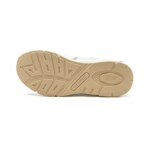 Load image into Gallery viewer, AKIII CLASSIC Titan Sneakers Cream
