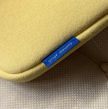 Load image into Gallery viewer, SECOND MORNING iPad Lemony iPad Labtop Pouch