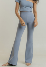 Load image into Gallery viewer, CONCHWEAR Wild Bootcut Leggings 7Colors
