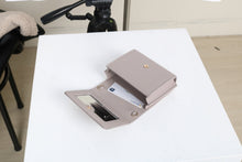 Load image into Gallery viewer, D.LAB Teen Lip Pouch Bag Black