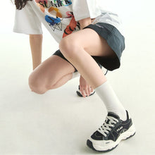 Load image into Gallery viewer, 23.65 V2 Vebe Sneakers Black