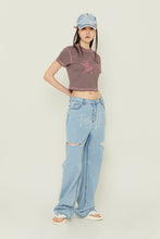 Load image into Gallery viewer, TARGETTO Side Slit Denim Pants Light Indigo (NMIXX Jiwoo's pick)