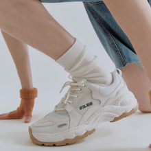 Load image into Gallery viewer, 23.65 V2 Neo Sneakers Brown