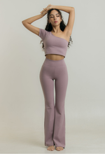 Load image into Gallery viewer, CONCHWEAR Wild Bootcut Leggings 7Colors