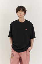 Load image into Gallery viewer, BEYOND CLOSET Nomantic Logo T-Shirt Black