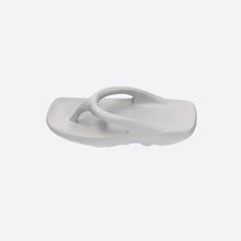 Load image into Gallery viewer, MULEBOY Square Z Flip Flop Light Gray