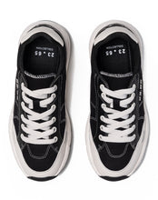 Load image into Gallery viewer, 23.65 V2 Vebe Sneakers Black