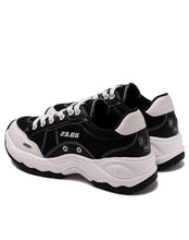 Load image into Gallery viewer, 23.65 V2 Vebe Sneakers Black