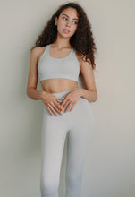 Load image into Gallery viewer, CONCHWEAR Conch Signature 8-length Leggings (4 Colours)