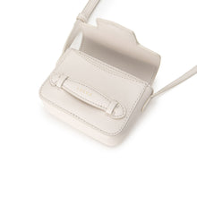 Load image into Gallery viewer, LOEKA Fave Card Bag Cream
