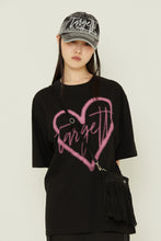 Load image into Gallery viewer, TARGETTO Heart Logo Spray Tee Shirt Black
