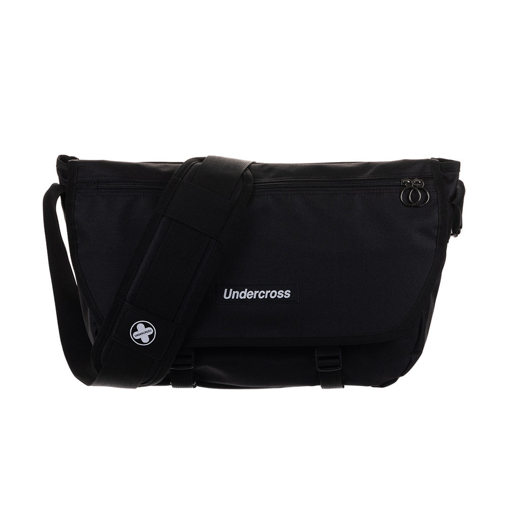 UNDERCROSS No Basic Messenger Bag Black