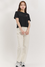 Load image into Gallery viewer, BEYOND CLOSET Women&#39;s Edition Nomantic Logo T-Shirt Black
