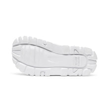 Load image into Gallery viewer, AKIII CLASSIC Granda Sandals Triple White
