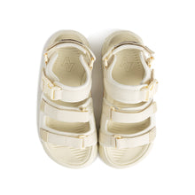 Load image into Gallery viewer, AKIII CLASSIC Granda Sandals Vanilla Cream
