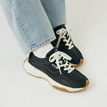Load image into Gallery viewer, KAUTS Cesar Revolution Sneakers Truffle Black
